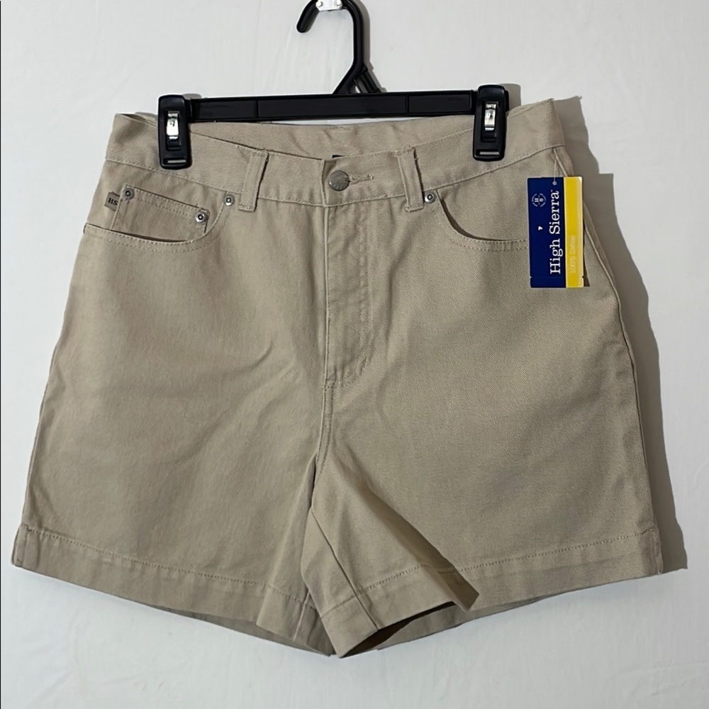 High Sierra Shorts Women’s size8 Tan High Waist  Relaxed Fit  (A3)”✨